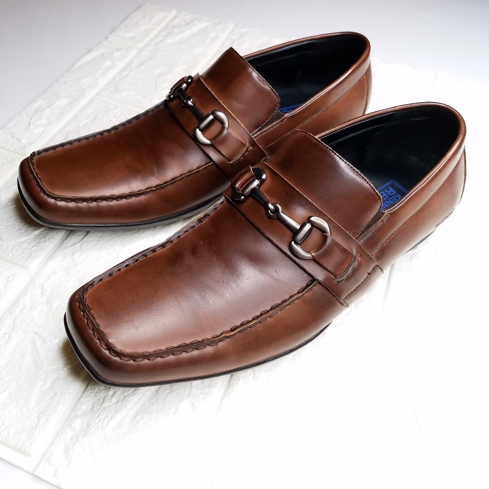 Kenneth cole reaction brown loafers slip on shoes
